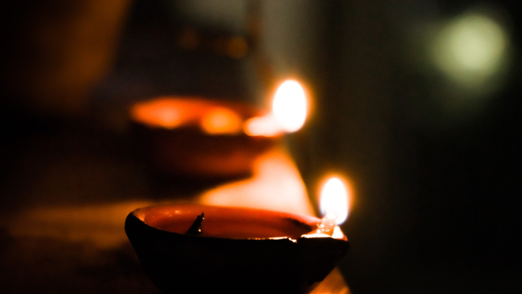 Focus on the light - Diwali Meditation Special – Yoga Event bei Shivoham Yoga in Fellbach